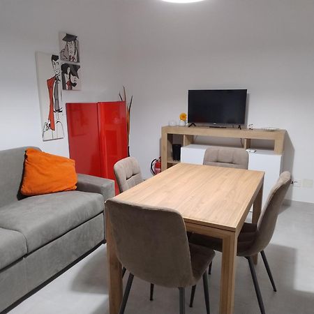 Casa Stefania Lägenhet Collegno Exteriör bild